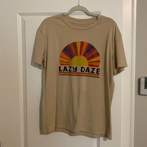 Super fun and cute graphic tee!!